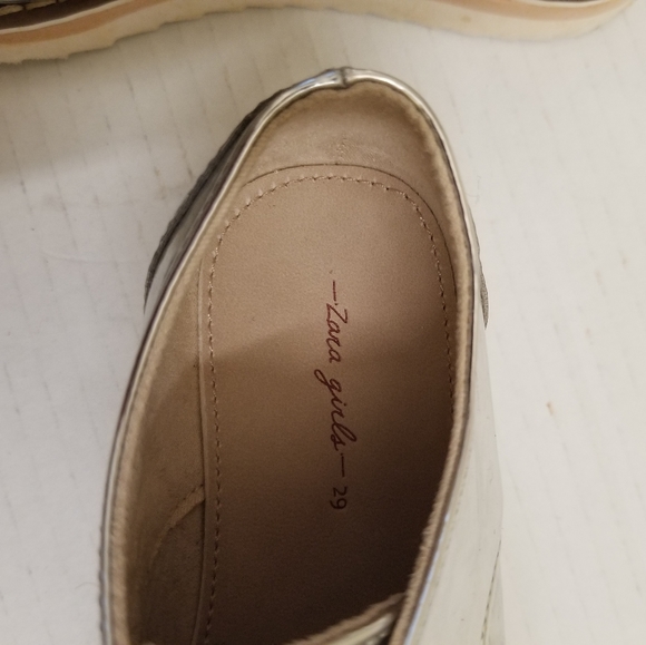 Zara girls silver mirror shoes - Picture 5 of 6